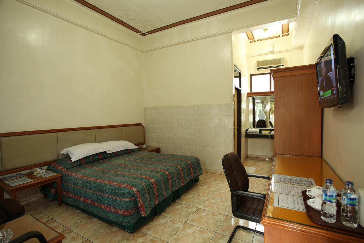 Langensari Hotel Cirebon Exteriér fotografie