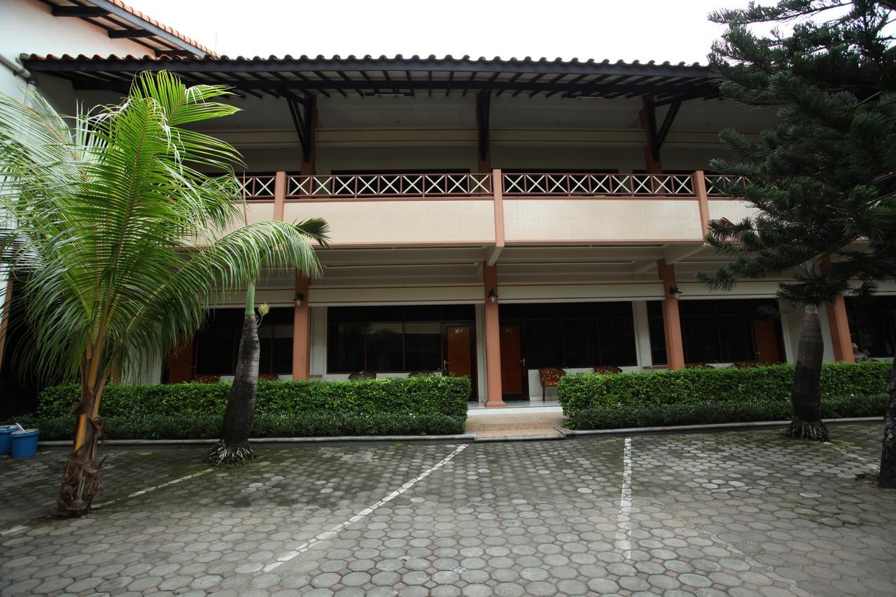 Langensari Hotel Cirebon Exteriér fotografie