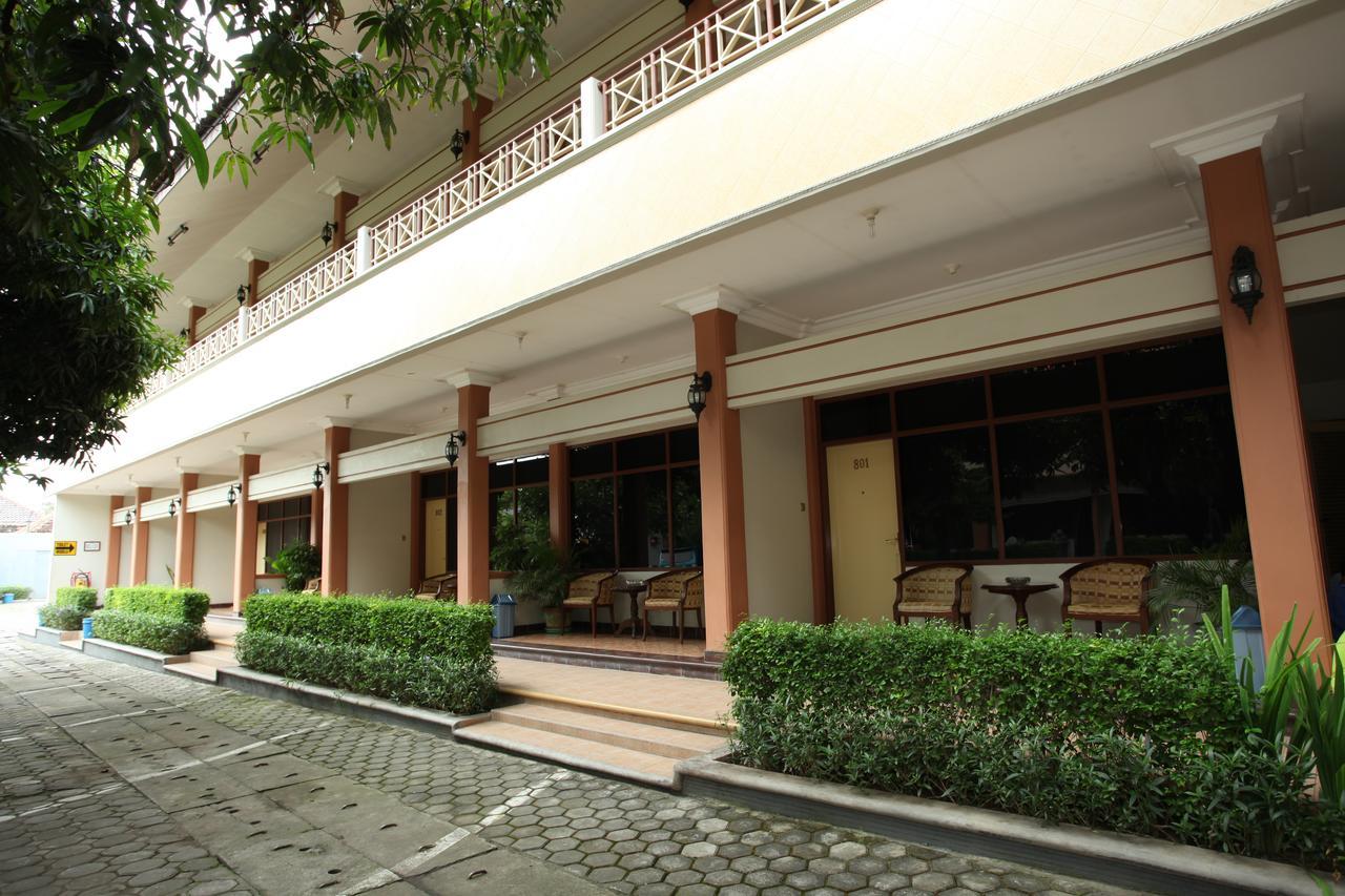 Langensari Hotel Cirebon Exteriér fotografie