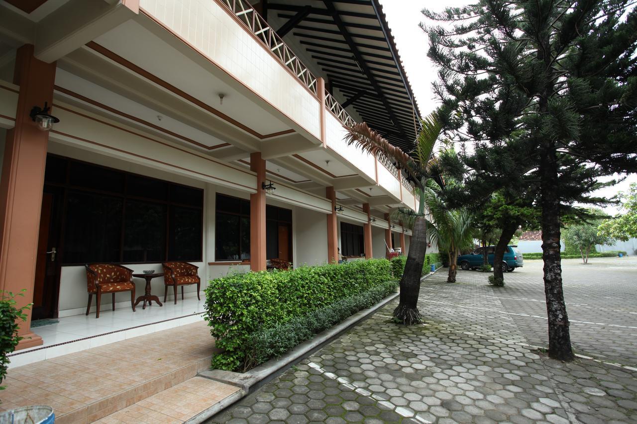 Langensari Hotel Cirebon Exteriér fotografie